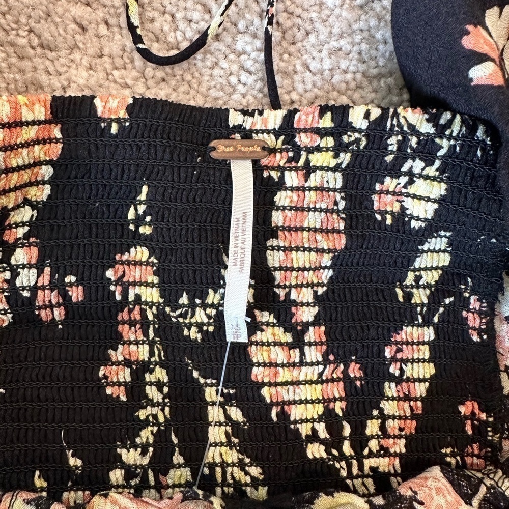 Free People Hilary Print Keyhole Neck Top - Picture 6 of 10